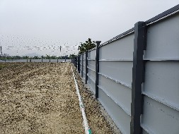 裝配式鋼圍擋價(jià)格多少錢一平米？【旭東鋼構(gòu)圍擋】