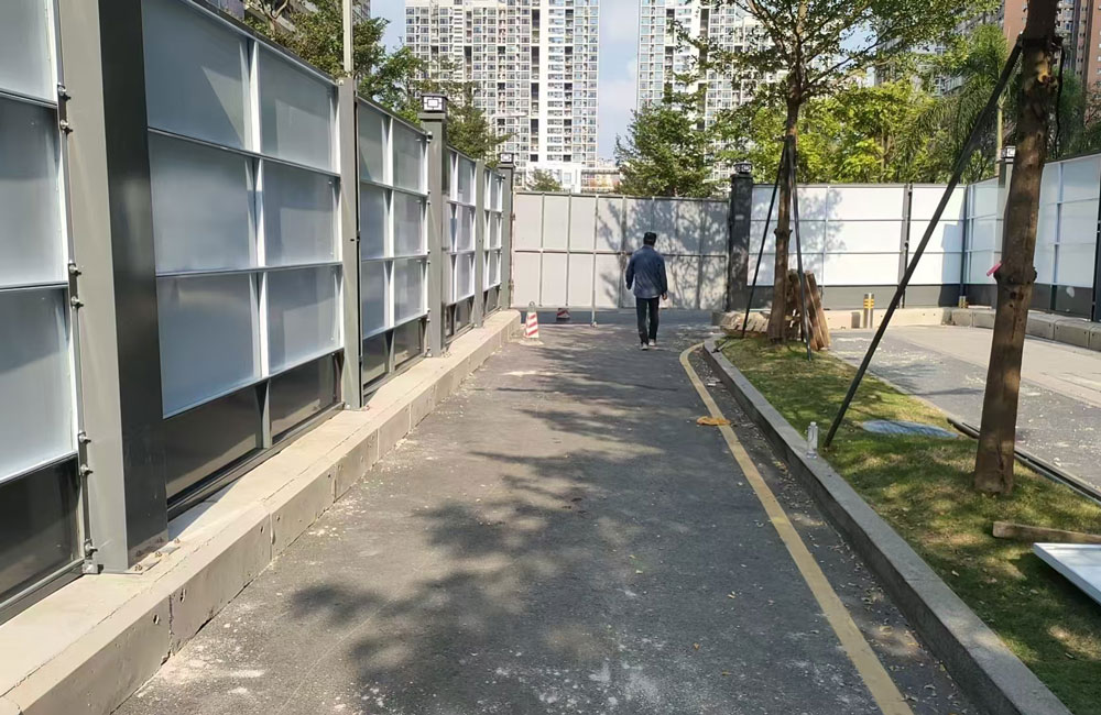 A款圍擋和大門(mén)處理后.jpg